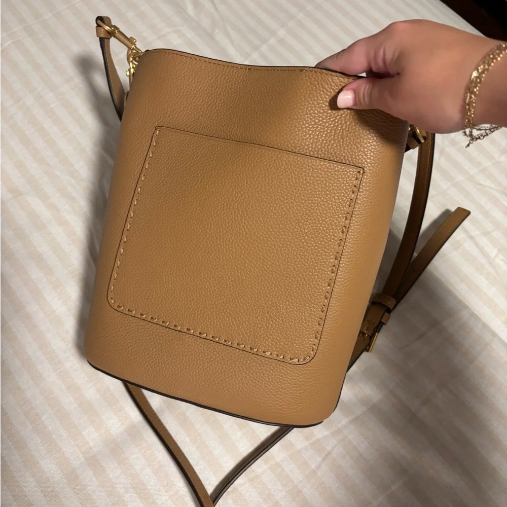 Tory Burch Bucket Bag - Picture 3 of 4